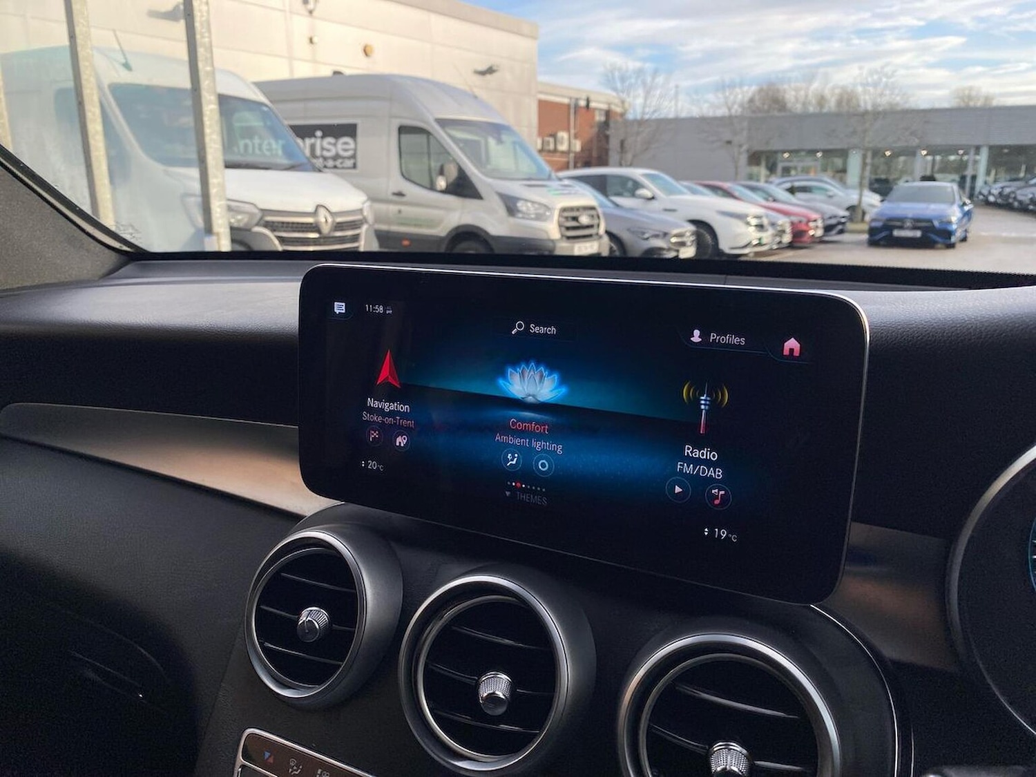 Used Mercedes-Benz GLC 2020 for sale - 76940502: Photo 11