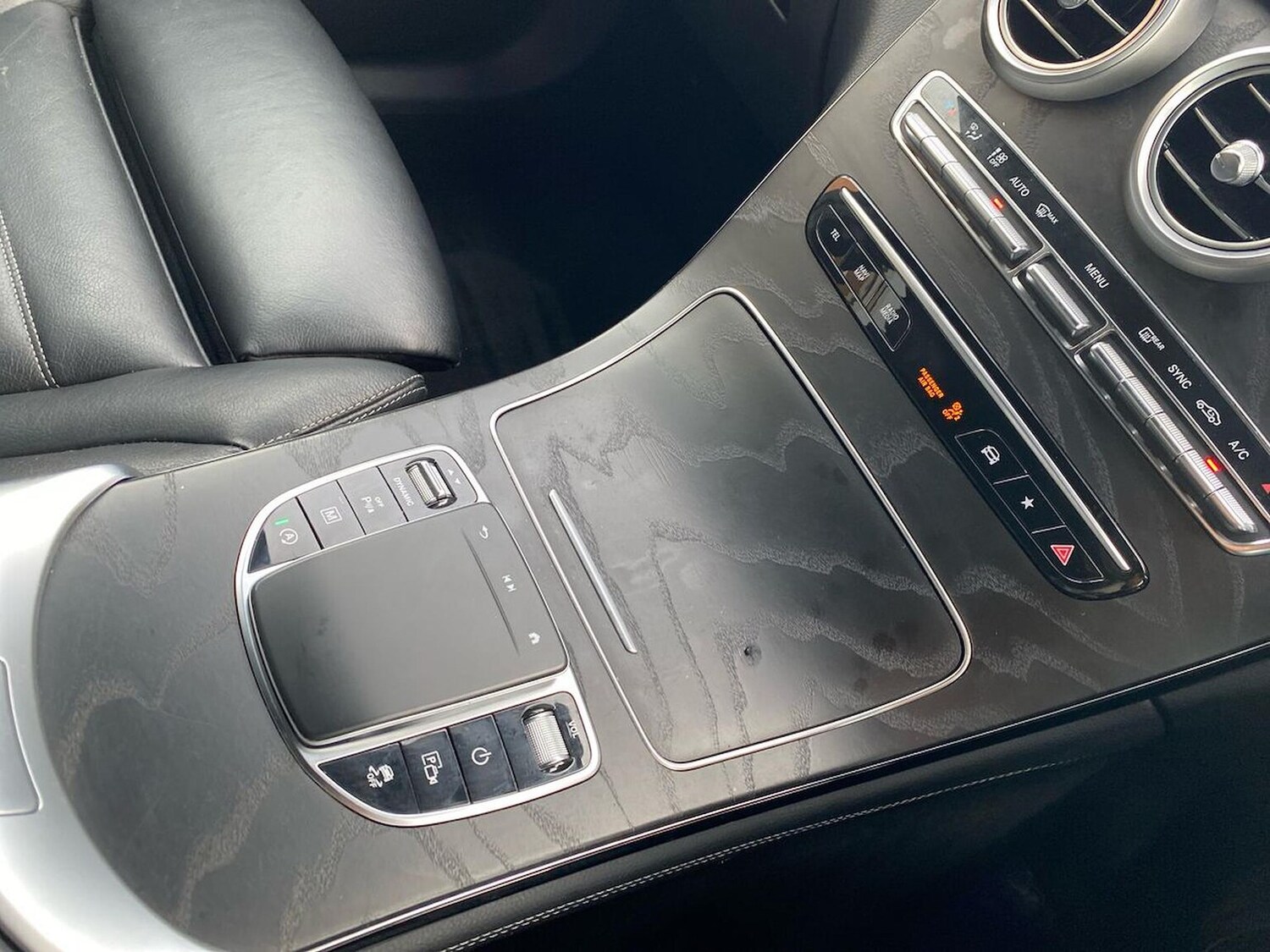 Used Mercedes-Benz GLC 2020 for sale - 76940502: Photo 13