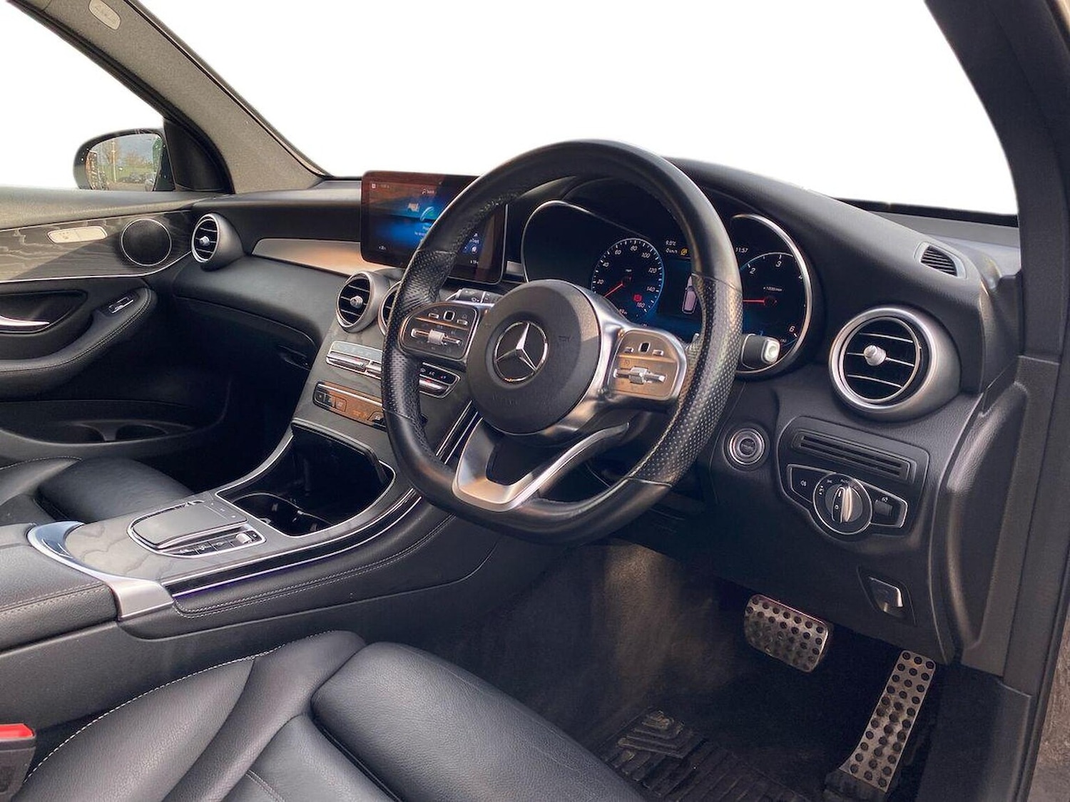 Used Mercedes-Benz GLC 2020 for sale - 76940502: Photo 15