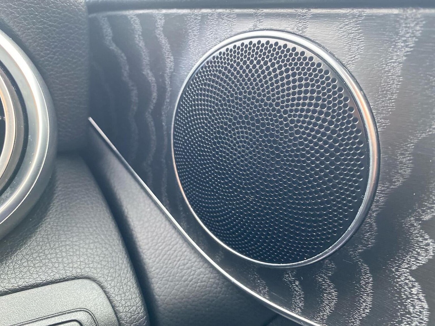 Used Mercedes-Benz GLC 2020 for sale - 76940502: Photo 31