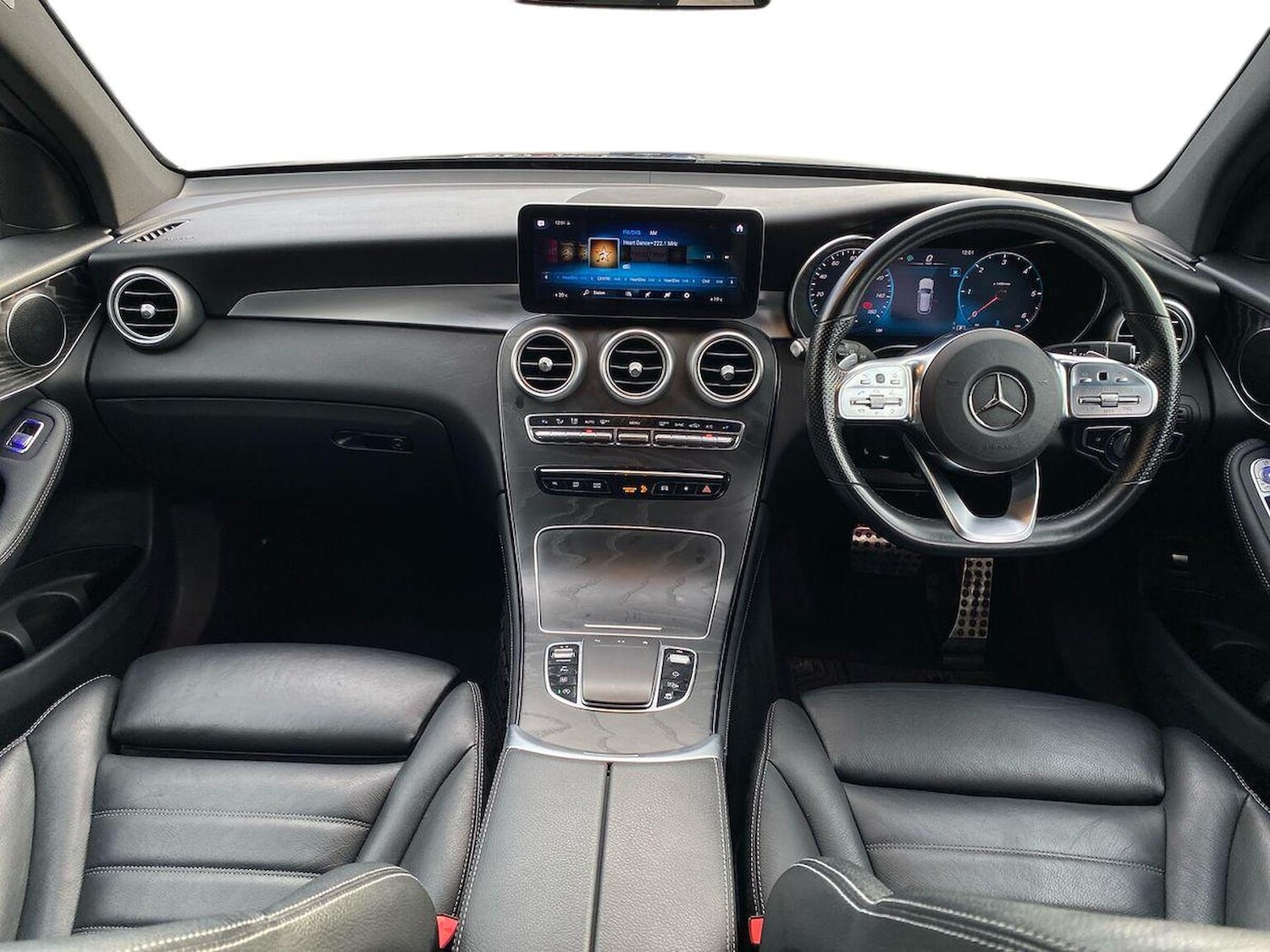 Used Mercedes-Benz GLC 2020 for sale - 76940502: Photo 8