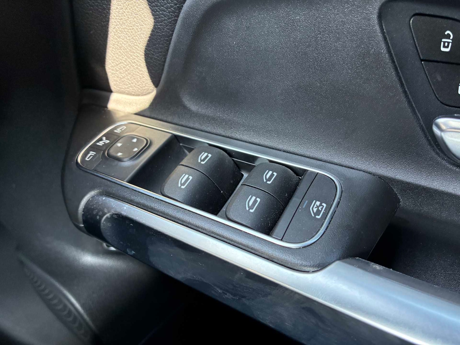 Used Mercedes-Benz GLB 2025 for sale - 78219631: Photo 28