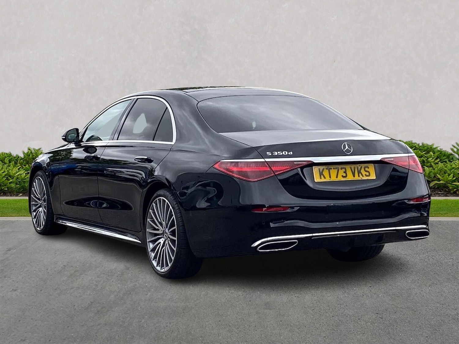 Used Mercedes-Benz S Class 2023 for sale - 76957514: Photo 2