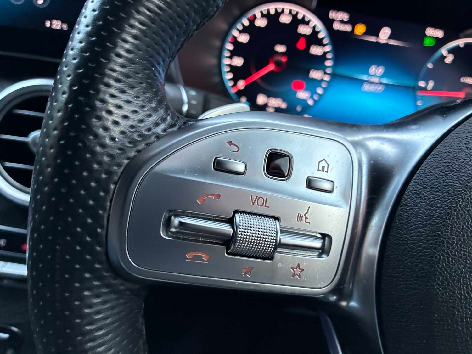 Used Mercedes-Benz GLC 2019 for sale - 78191991: Photo 23