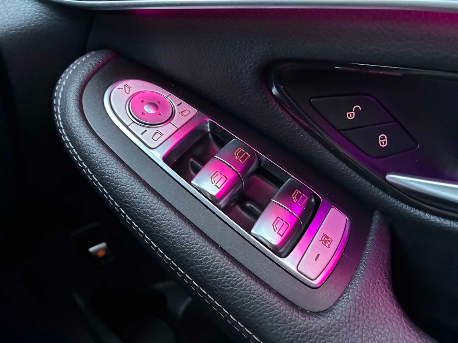 Used Mercedes-Benz GLC 2019 for sale - 78191991: Photo 25