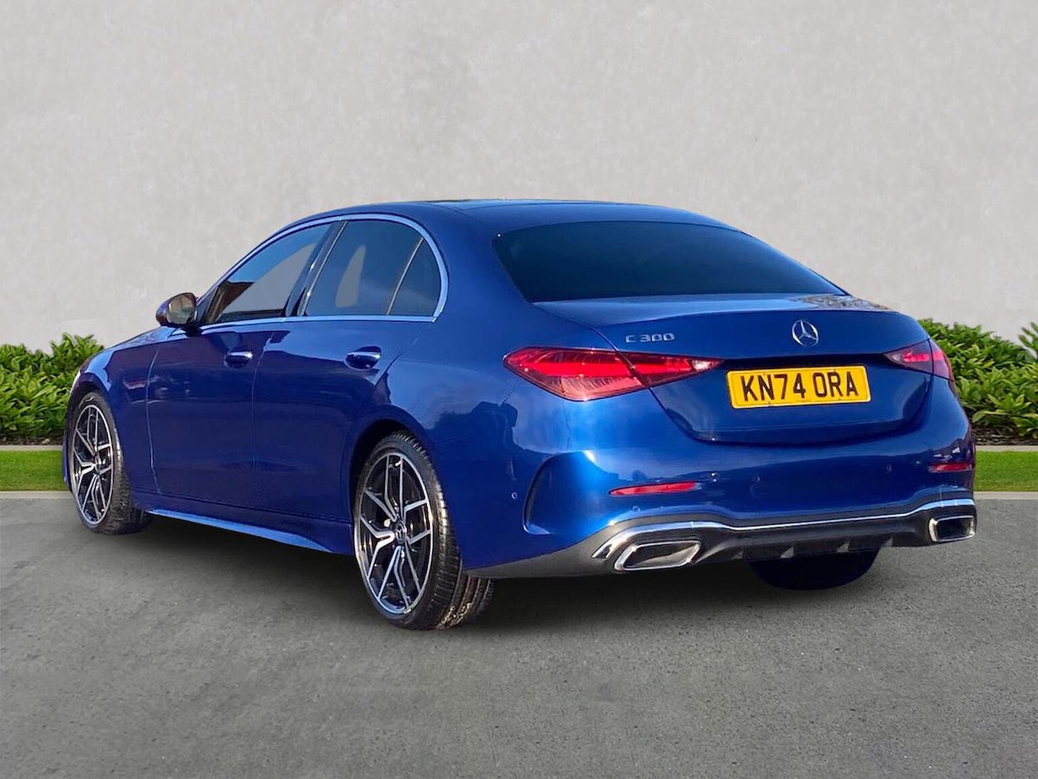 Used Mercedes-Benz C Class 2024 for sale - 76577242: Photo 2