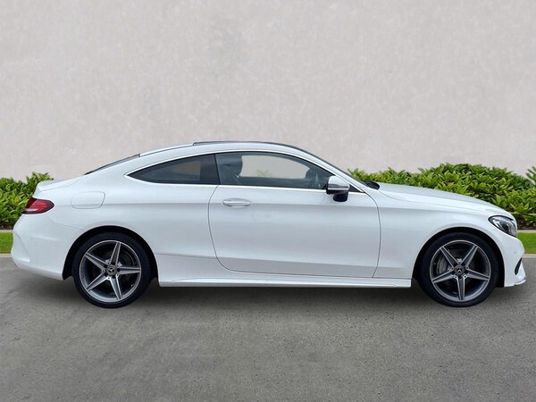 Used Mercedes-Benz C Class 2018 for sale - 76299424: Photo 3