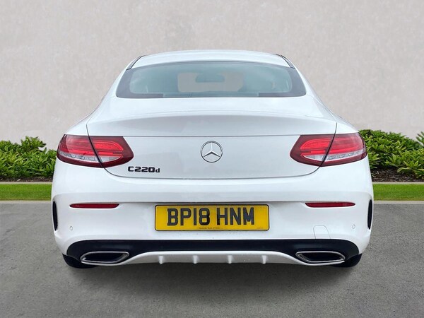 Used Mercedes-Benz C Class 2018 for sale - 76299424: Photo 4