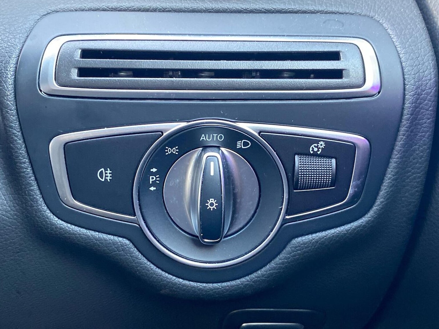 Used Mercedes-Benz C Class 2021 for sale - 76497340: Photo 22