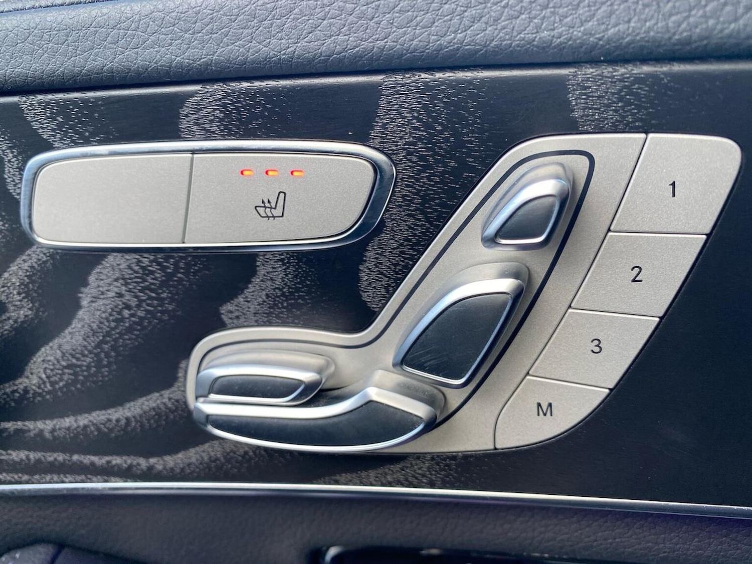 Used Mercedes-Benz C Class 2021 for sale - 76497340: Photo 30