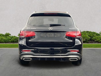 Used Mercedes-Benz GLC 2021 for sale - 76599377: Photo