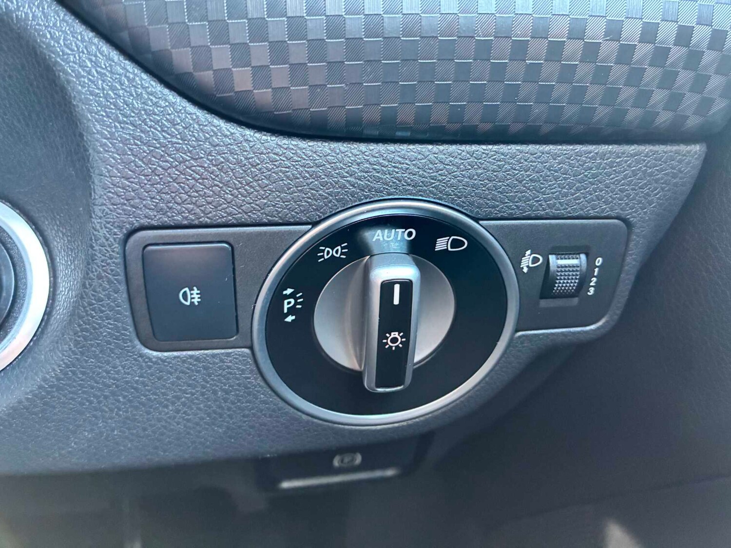 Used Mercedes-Benz A-Class 2017 for sale - 78192663: Photo 40