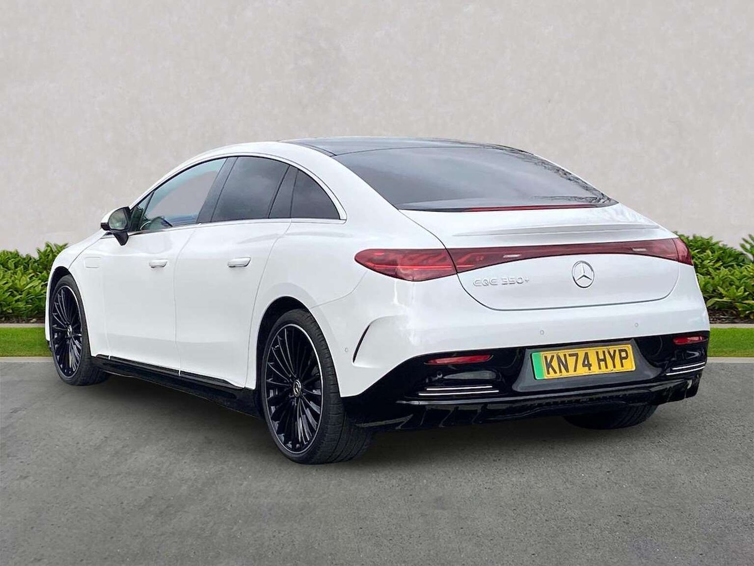 Used Mercedes-Benz EQA 2024 for sale - 77818225: Photo 2