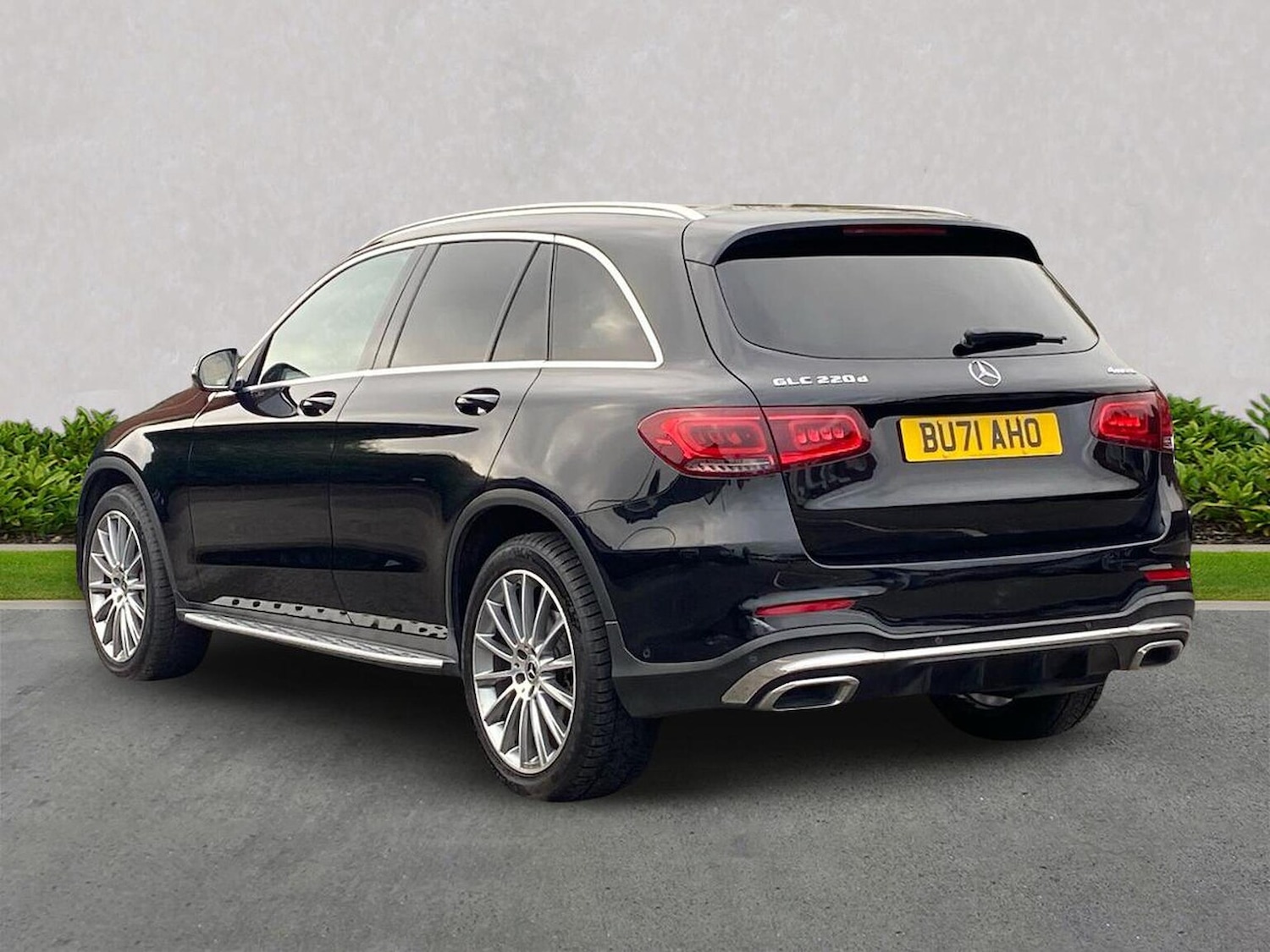 Used Mercedes-Benz GLC 2021 for sale - 76497290: Photo 2