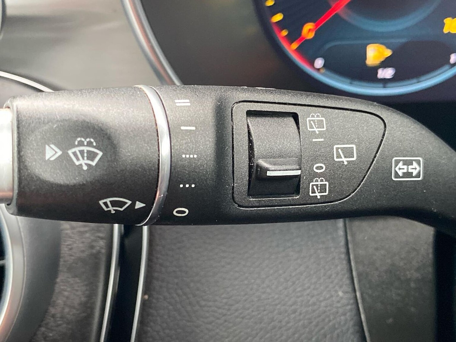 Used Mercedes-Benz GLC 2021 for sale - 76497290: Photo 28