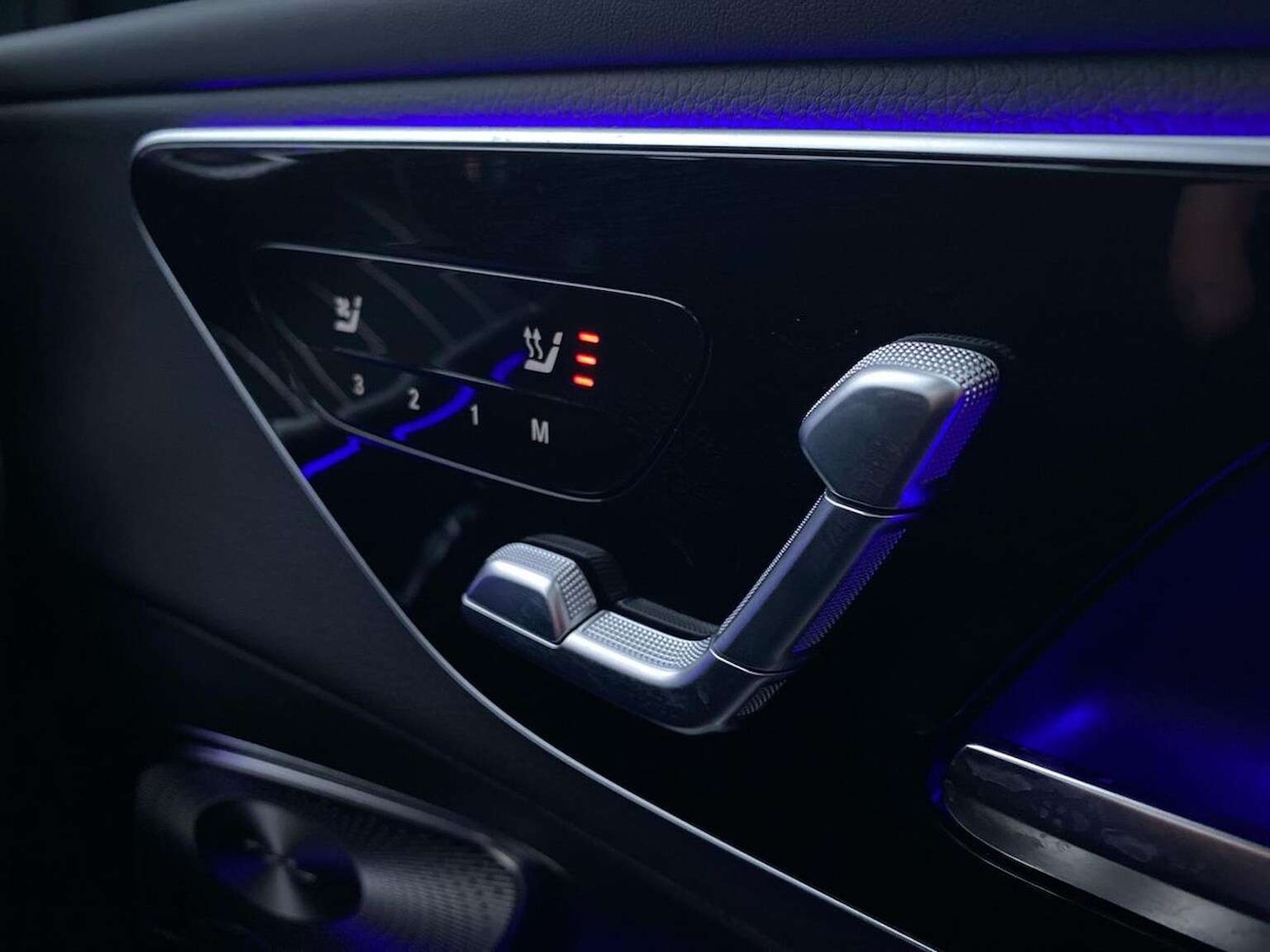 Used Mercedes-Benz GLC 2025 for sale - 77888667: Photo 38