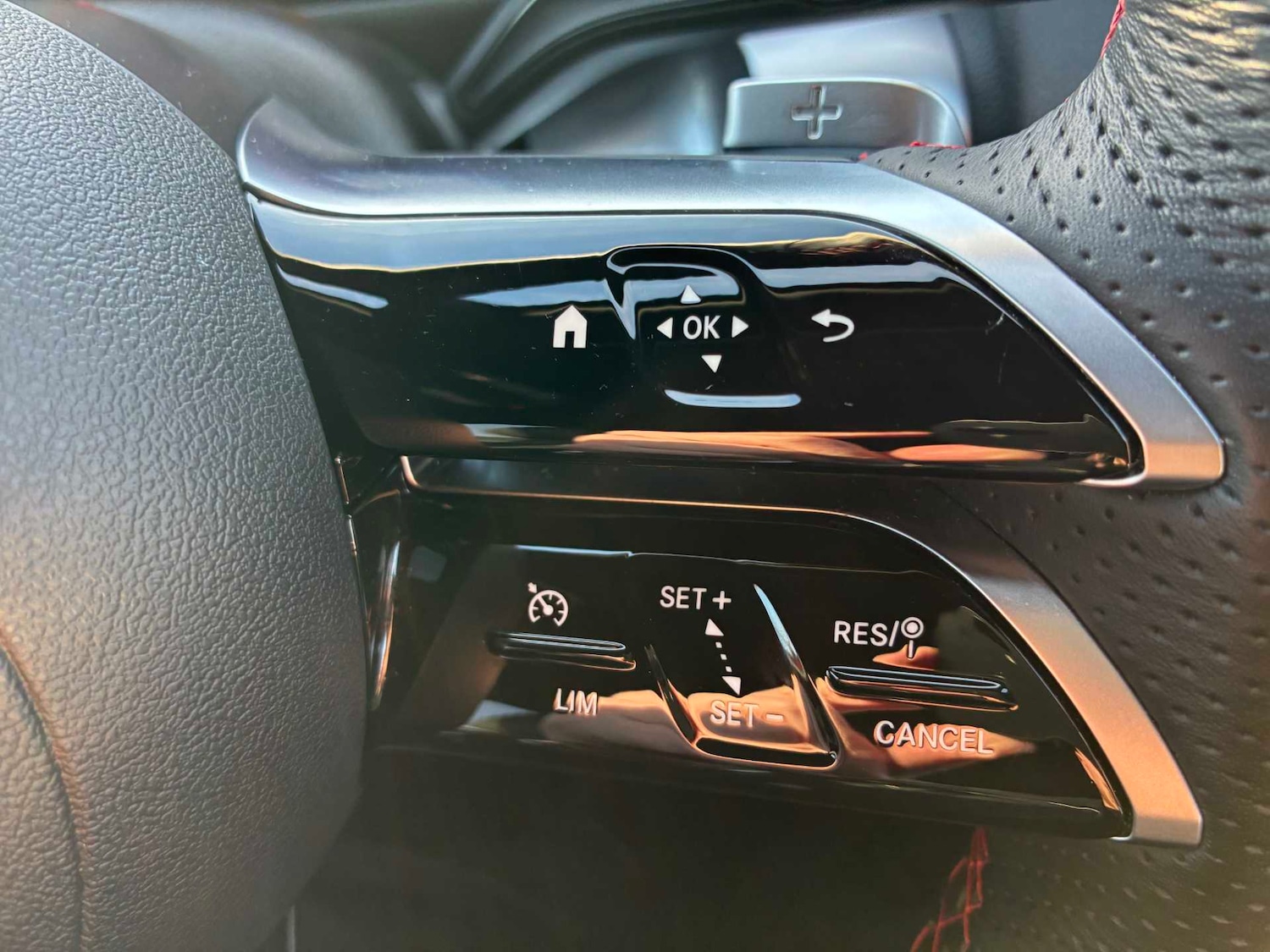 Used Mercedes-Benz GLB 2024 for sale - 78039346: Photo 24