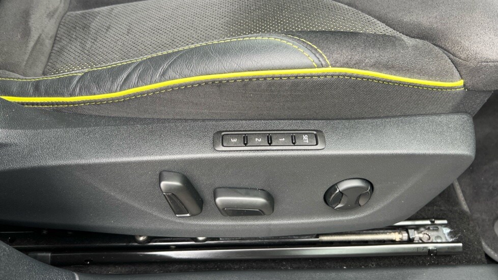 Used Skoda Enyaq 2024 for sale - 76873521: Photo 34