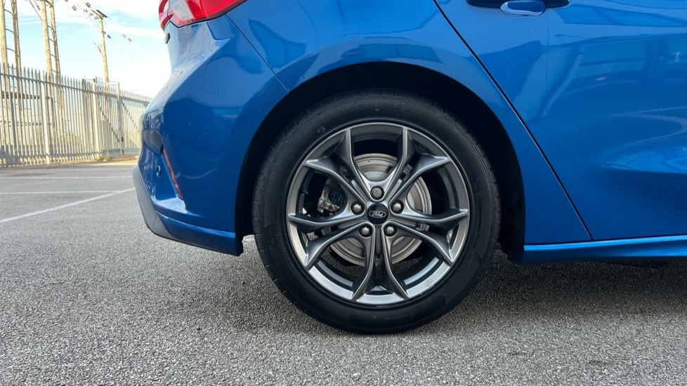 Used Ford Focus 2022 for sale - 76959995: Photo 19