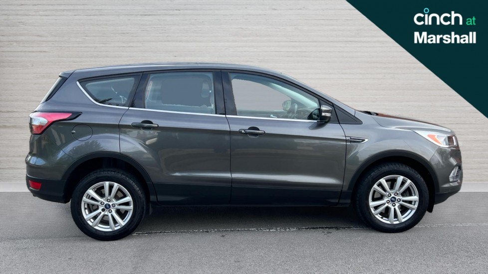Used Ford Kuga 2017 for sale - 76062010: Photo 2