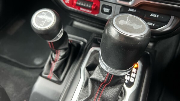 Used Jeep Wrangler 2020 for sale - 76297624: Photo 30
