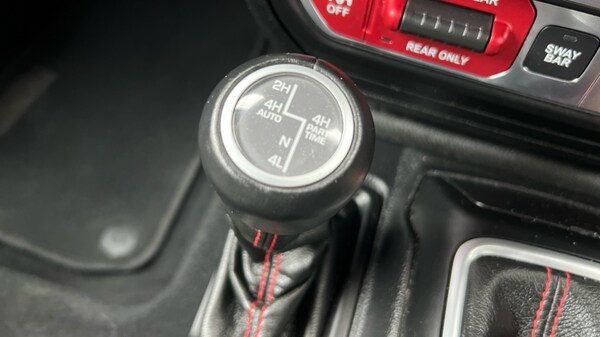 Used Jeep Wrangler 2020 for sale - 76297624: Photo 47