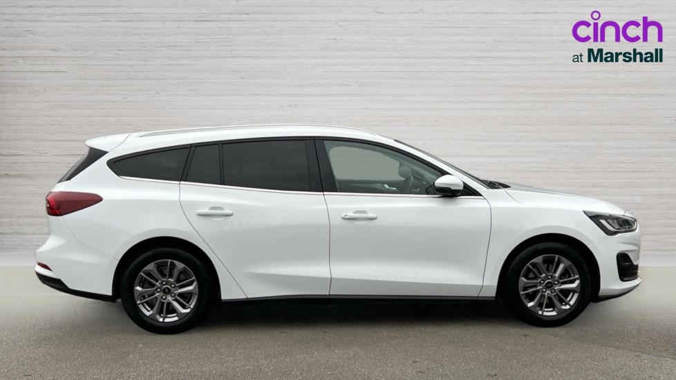 Used Ford Focus 2023 for sale - 77031468: Photo 2