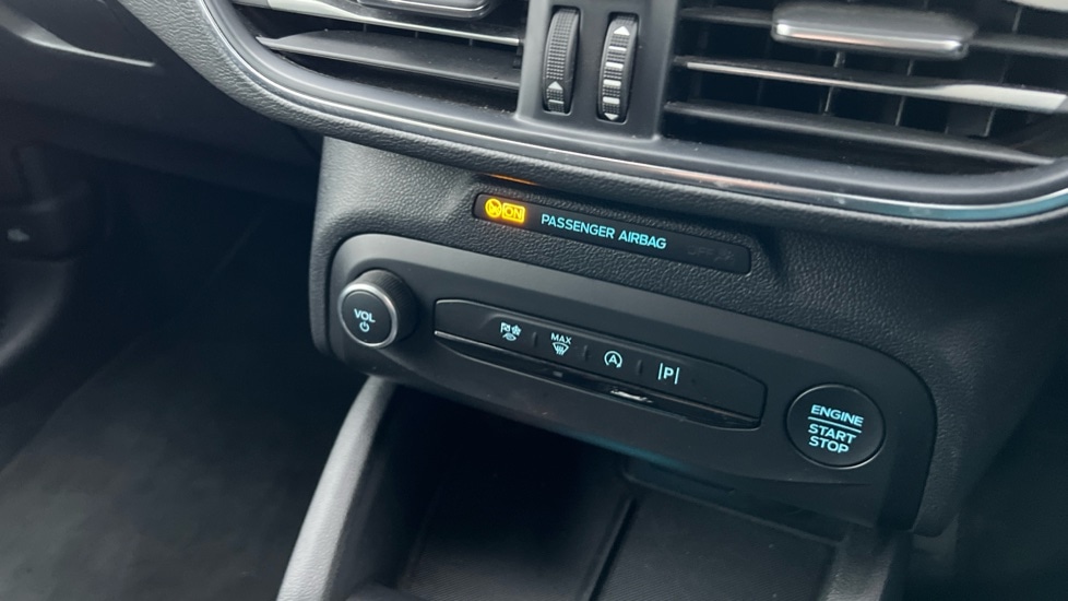 Used Ford Focus 2023 for sale - 77031468: Photo 28