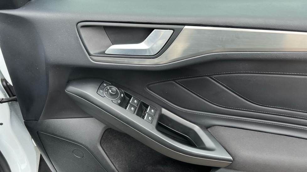 Used Ford Focus 2023 for sale - 77031468: Photo 29