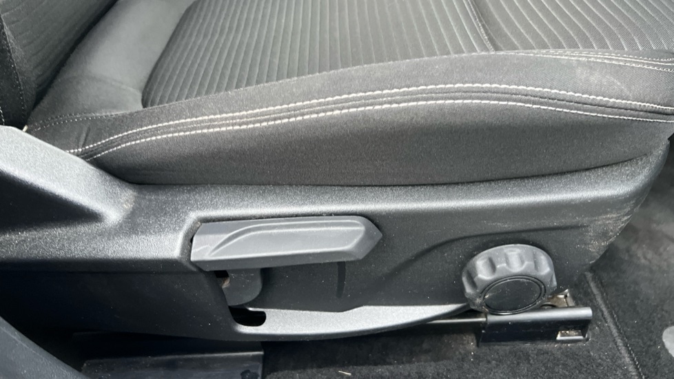 Used Ford Focus 2023 for sale - 77031468: Photo 34