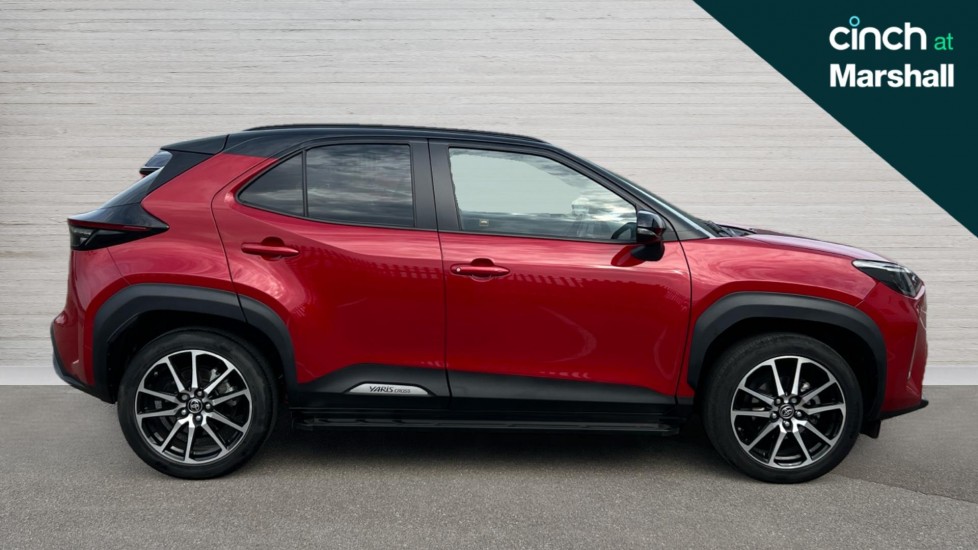 Used Toyota Yaris Cross 2023 for sale - 76104094: Photo 2