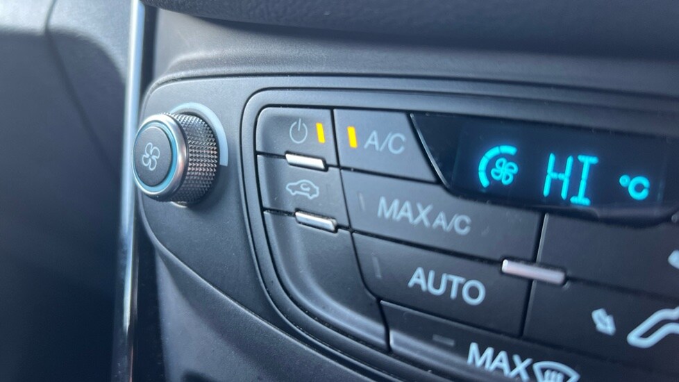 Used Ford B-MAX 2016 for sale - 76874408: Photo 42