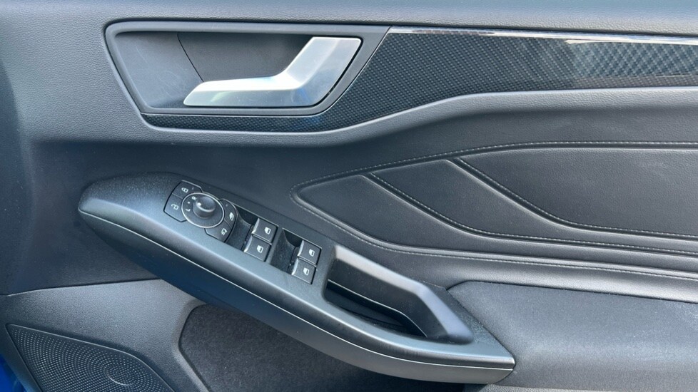 Used Ford Focus 2022 for sale - 76007627: Photo 32