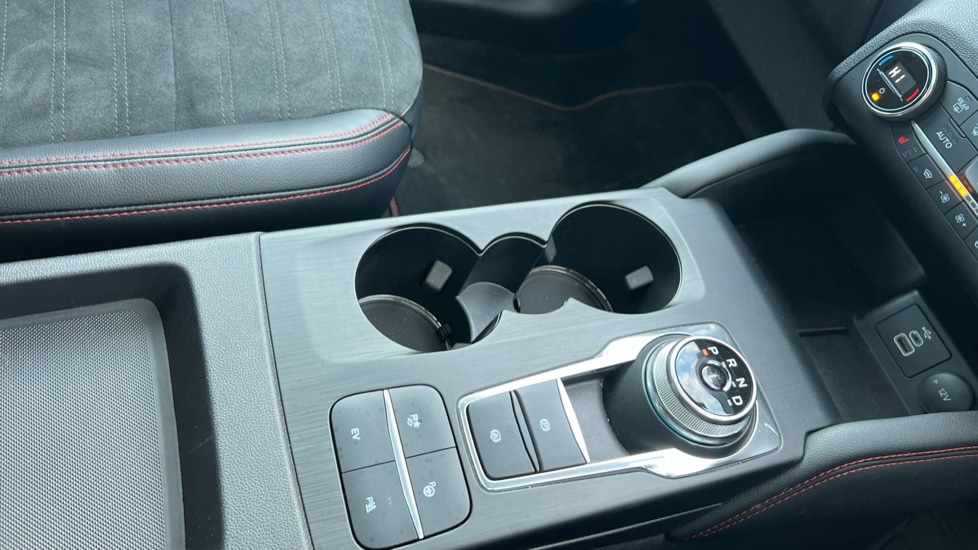 Used Ford Kuga 2022 for sale - 76894575: Photo 26