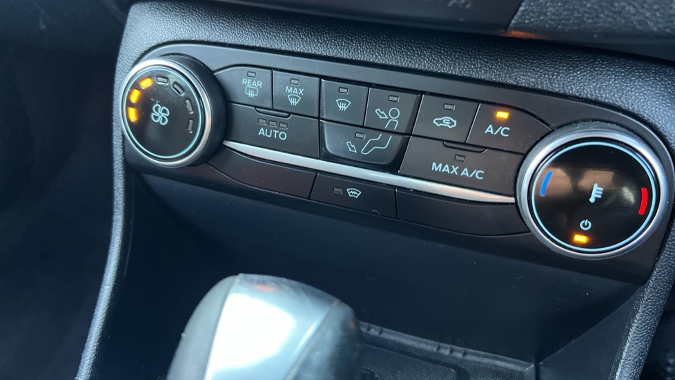 Used Ford Fiesta 2021 for sale - 76350808: Photo 31