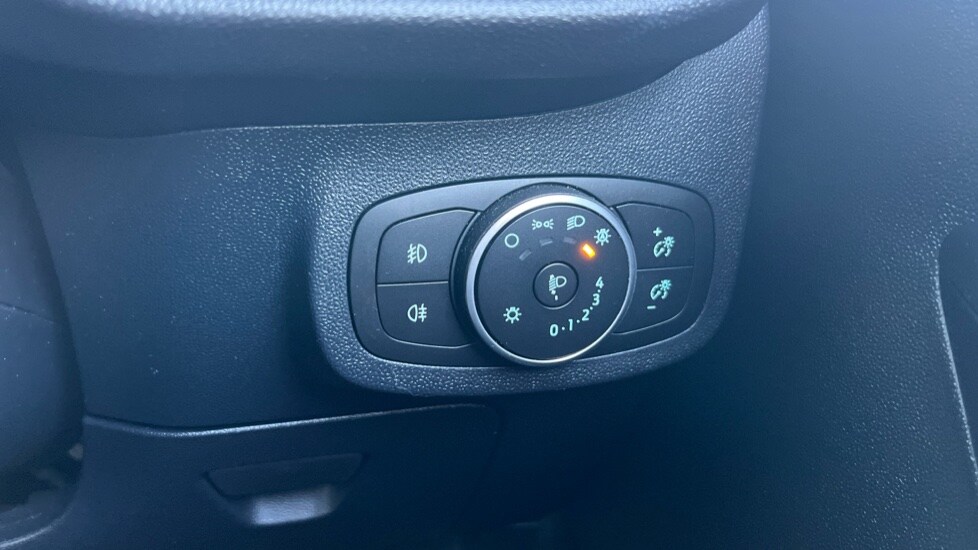 Used Ford Fiesta 2021 for sale - 76350808: Photo 44