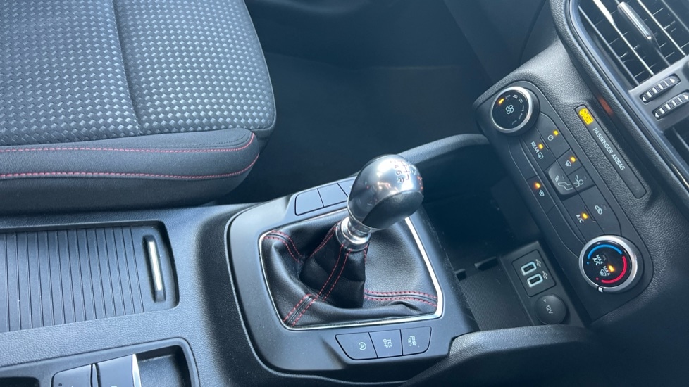 Used Ford Focus 2022 for sale - 76999483: Photo 29