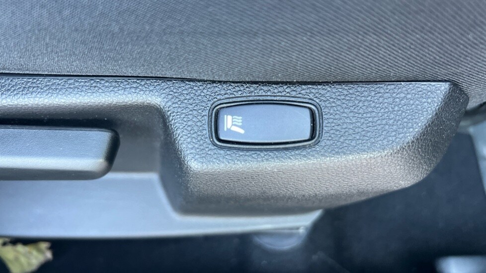 Used Dacia Duster 2022 for sale - 76872752: Photo 35