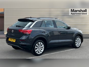 Used Volkswagen T-Roc 2020 for sale - 75641103: Photo