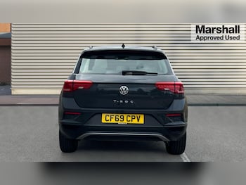 Used Volkswagen T-Roc 2020 for sale - 75641103: Photo