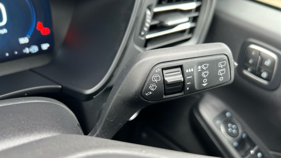 Used Ford Kuga 2025 for sale - 76452179: Photo 24