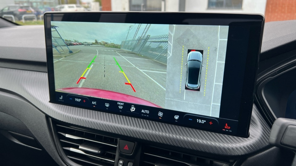 Used Ford Kuga 2025 for sale - 76452179: Photo 32