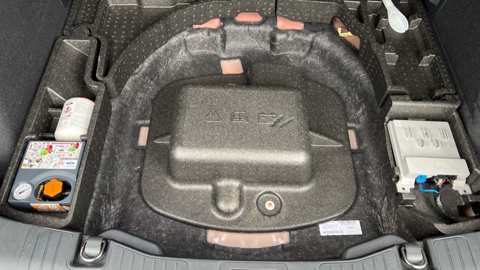 Used Ford Kuga 2025 for sale - 76452179: Photo 44