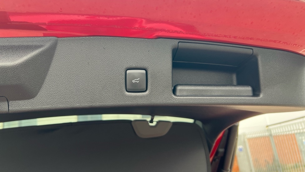 Used Ford Kuga 2025 for sale - 76452179: Photo 45