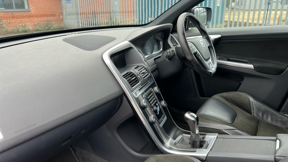 Used Volvo XC60 2016 for sale - 76447260: Photo 10