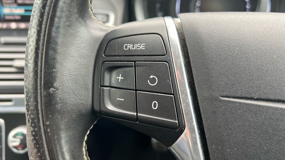 Used Volvo XC60 2016 for sale - 76447260: Photo 24