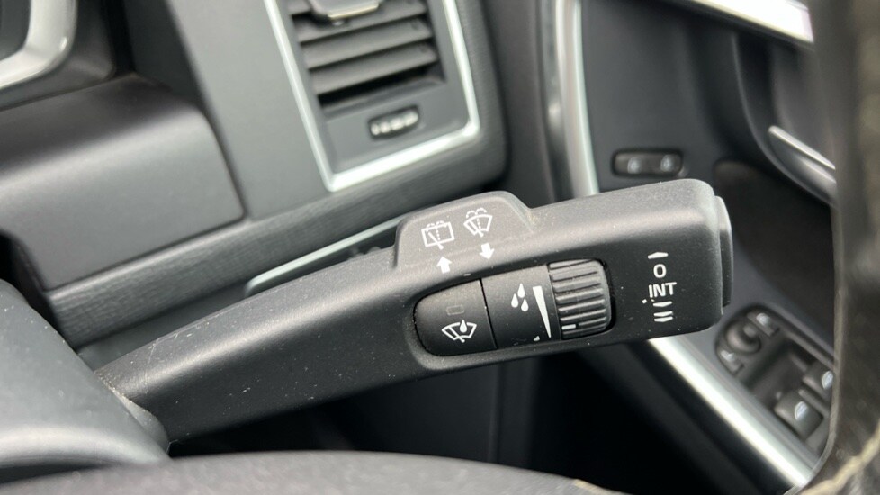 Used Volvo XC60 2016 for sale - 76447260: Photo 25