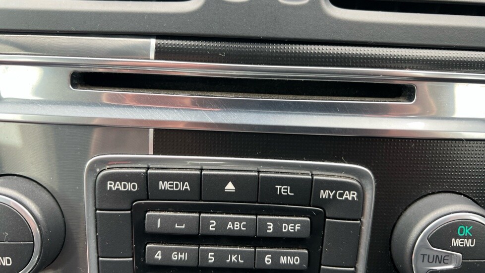 Used Volvo XC60 2016 for sale - 76447260: Photo 36