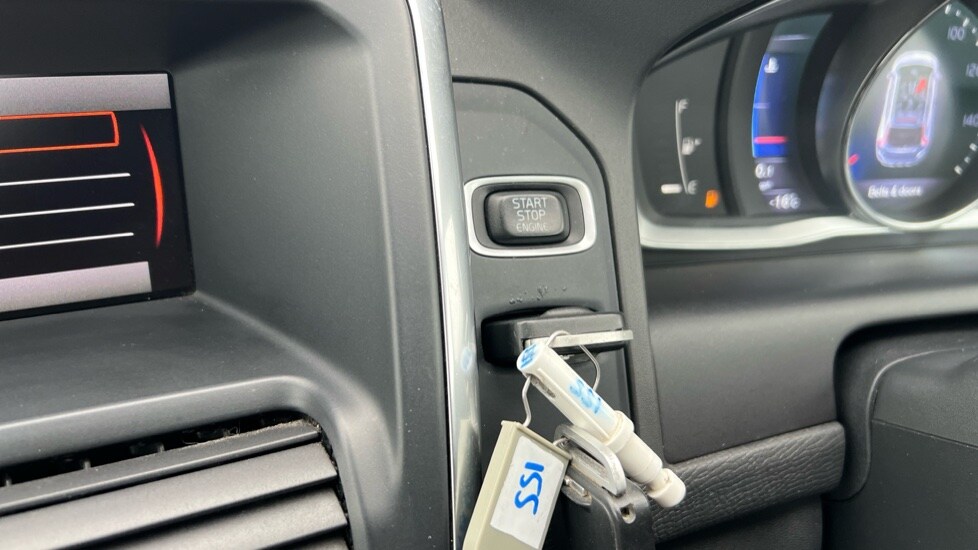 Used Volvo XC60 2016 for sale - 76447260: Photo 41