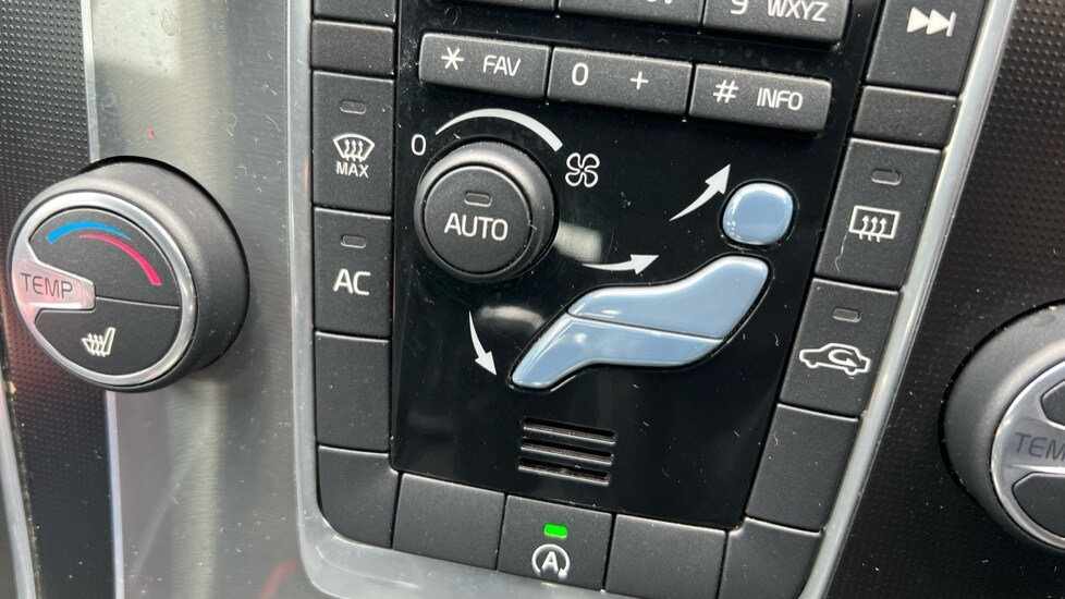 Used Volvo XC60 2016 for sale - 76447260: Photo 43